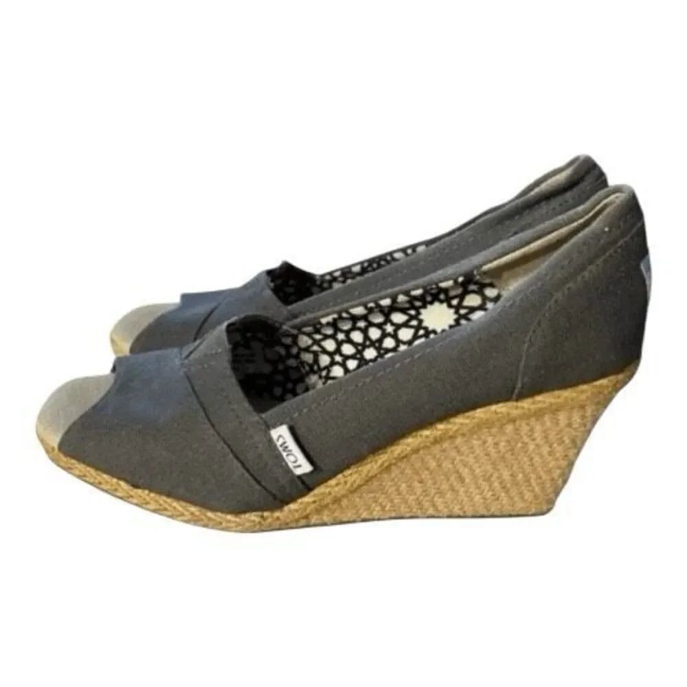 TOMS Shoes Women Size 6.5 Grey Canvas Peep Toe Slip On Espadrille Wedges Pumps